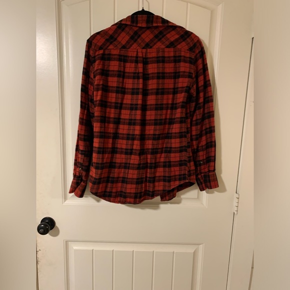 🍂Women’s Fall Flannel - Picture 2 of 3